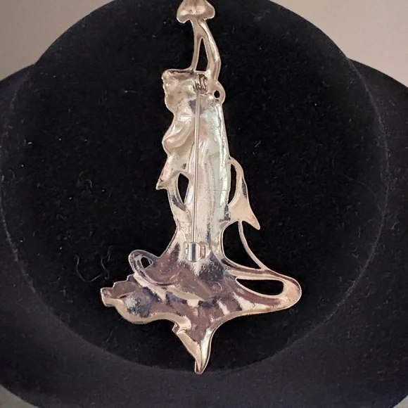 First Impressions Silver-plated Art Nouveau brooch. ❣️ First Impressions Silver-plated Art Nouveau brooch  main image 2